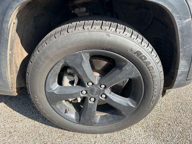 2023 Jeep Grand Cherokee L Altitude 4x2