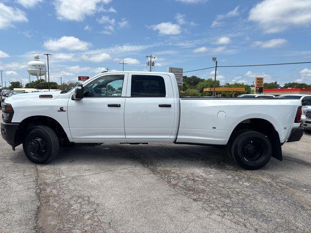 2026 RAM Ram 3500 RAM 3500 TRADESMAN CREW CAB 4X4 8 BOX
