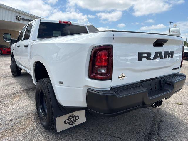 2026 RAM Ram 3500 RAM 3500 TRADESMAN CREW CAB 4X4 8 BOX