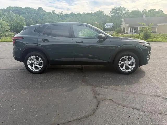 2025 Chevrolet Trax FWD LS