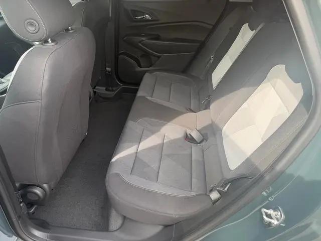 2025 Chevrolet Trax FWD LS