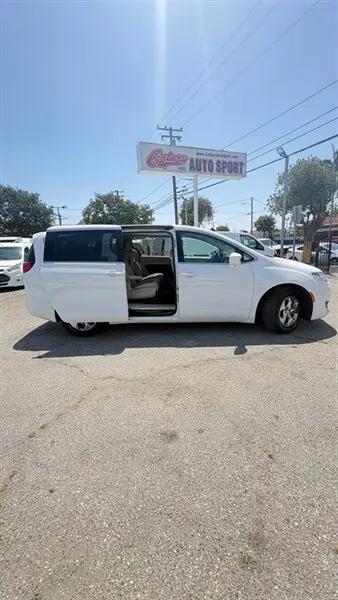 2019 Chrysler Pacifica Hybrid Touring Plus