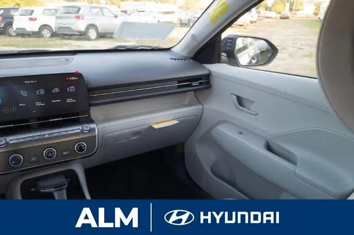 2026 Hyundai Kona SE