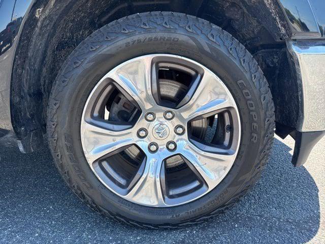 2022 RAM 1500 Laramie Crew Cab 4x4 57 Box