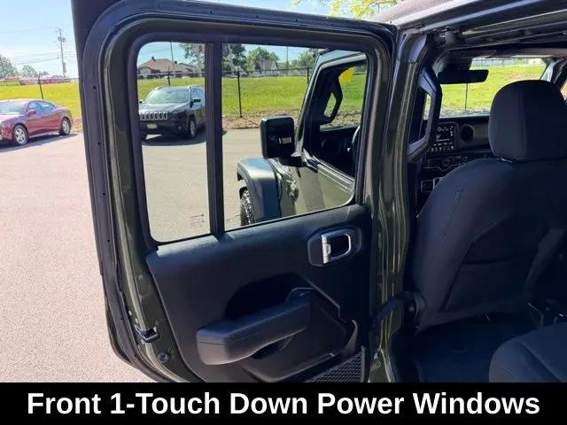 2022 Jeep Wrangler Unlimited Willys 4x4