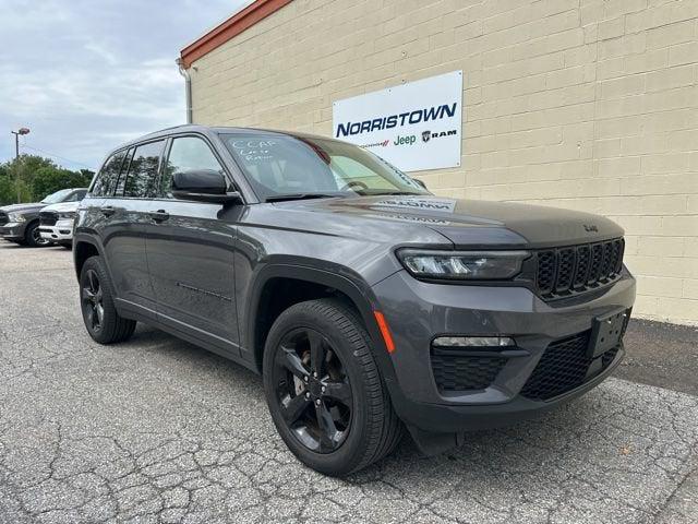 2023 Jeep Grand Cherokee Limited 4x4 2023 Jeep Grand Cherokee Limited 4x4