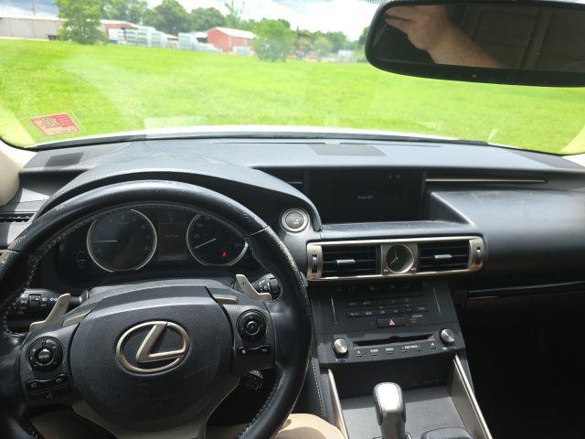 2016 Lexus IS 200t 200t