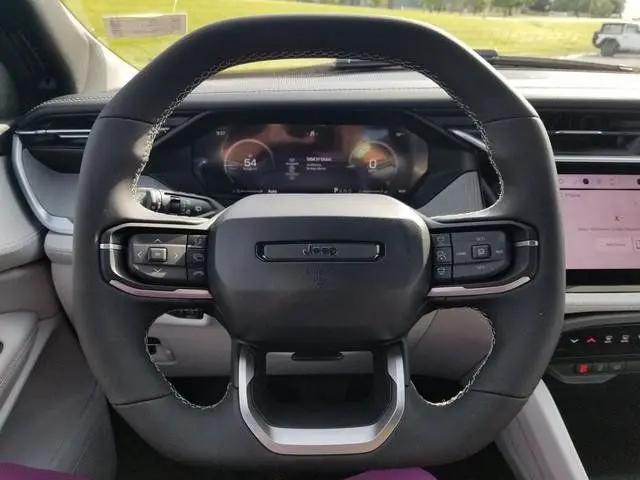 2026 Jeep Cherokee Laredo 4x4