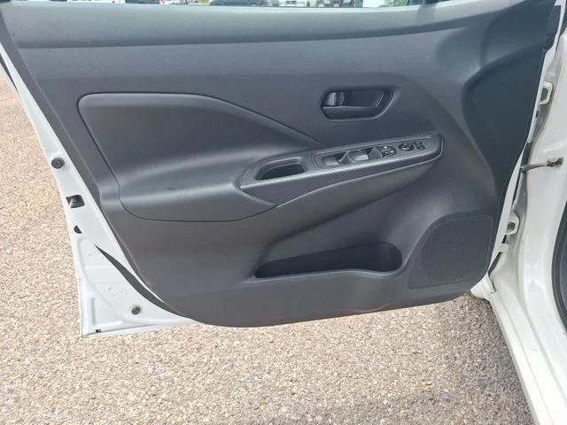 2020 Nissan Versa S Xtronic CVT