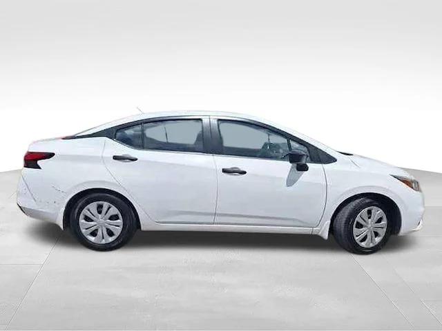 2020 Nissan Versa S Xtronic CVT