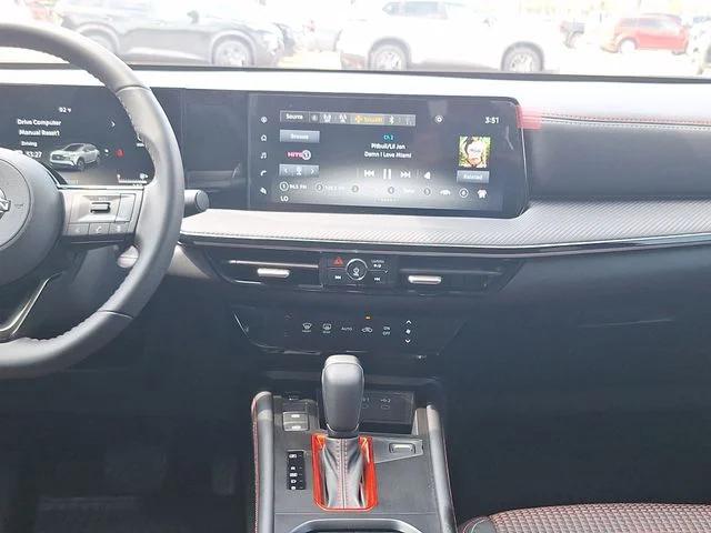 2025 Nissan Kicks SR Intelligent AWD