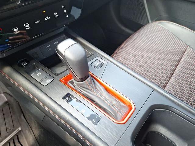 2025 Nissan Kicks SR Intelligent AWD