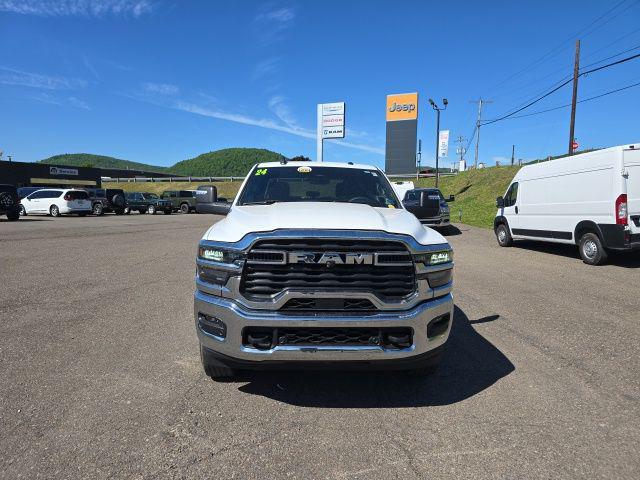 2025 RAM 2500 Big Horn Crew Cab 4x4 64 Box 2025 RAM 2500 Big Horn Crew Cab 4x4 64 Box