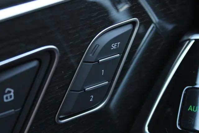 2026 Audi Q8 Premium Plus 55 TFSI quattro Tiptronic