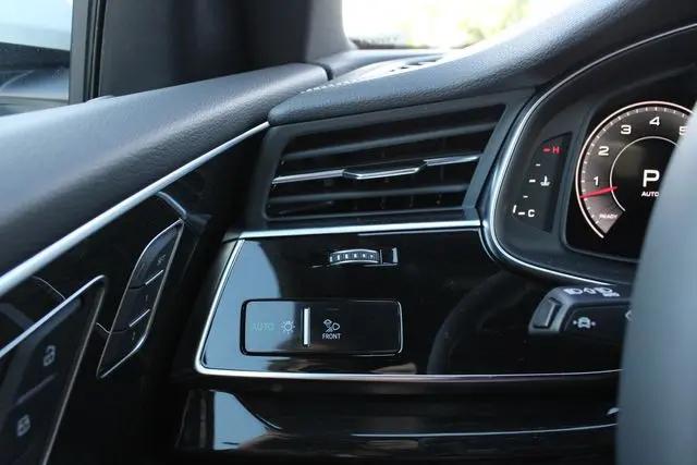 2026 Audi Q8 Premium Plus 55 TFSI quattro Tiptronic
