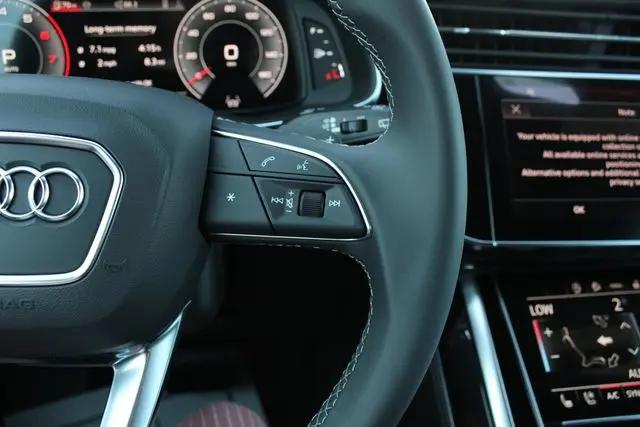 2026 Audi Q8 Premium Plus 55 TFSI quattro Tiptronic