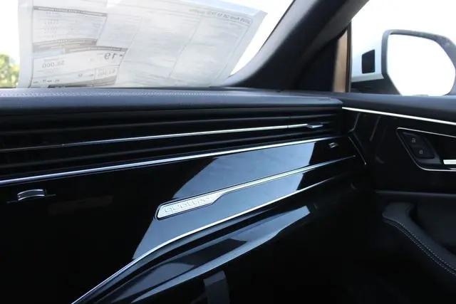 2026 Audi Q8 Premium Plus 55 TFSI quattro Tiptronic