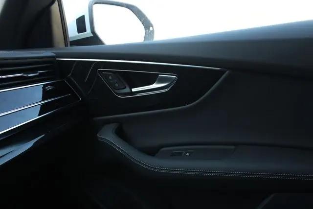2026 Audi Q8 Premium Plus 55 TFSI quattro Tiptronic