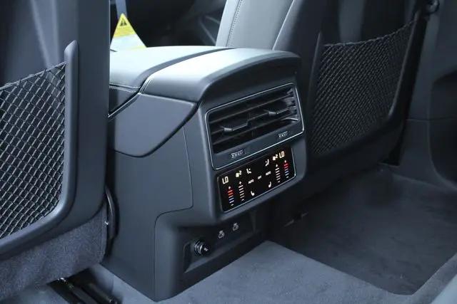 2026 Audi Q8 Premium Plus 55 TFSI quattro Tiptronic
