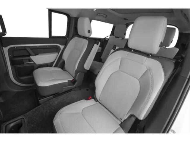 2026 Land Rover Defender P400 X-Dynamic SE