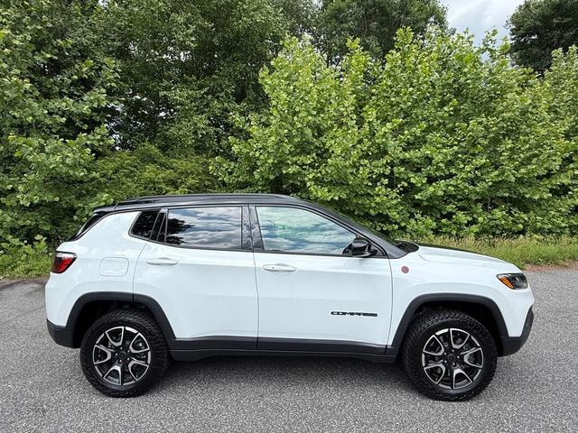 2025 Jeep Compass Trailhawk 4x4