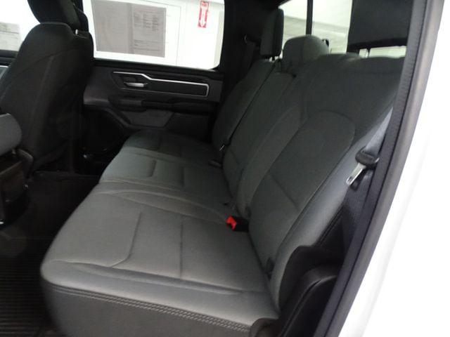 2022 Ram 1500 Big Horn Crew Cab 4x4 5'7" Box