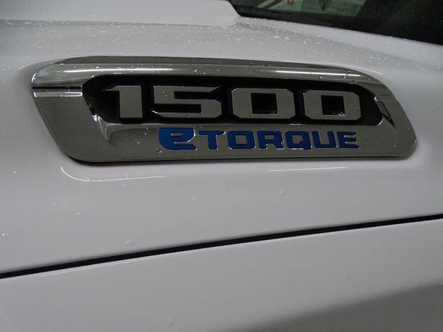 2022 Ram 1500 Big Horn Crew Cab 4x4 5'7" Box