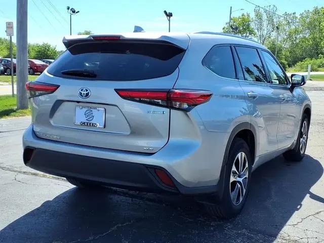 2020 Toyota Highlander Hybrid XLE