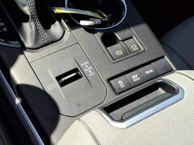 2020 Toyota Highlander Hybrid XLE