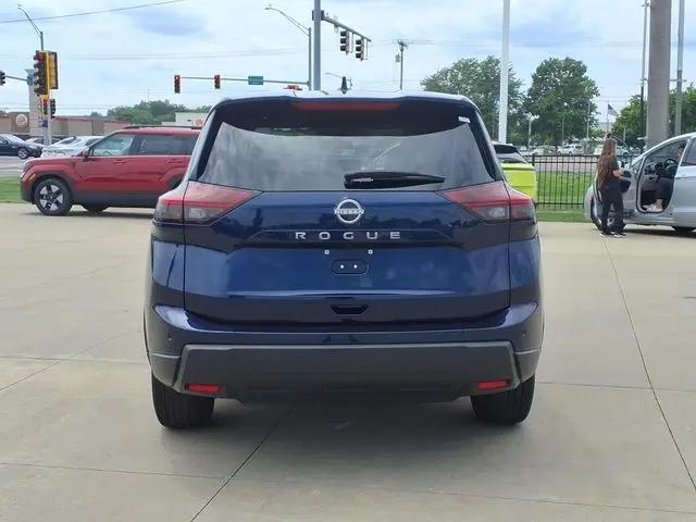 2025 Nissan Rogue SV FWD