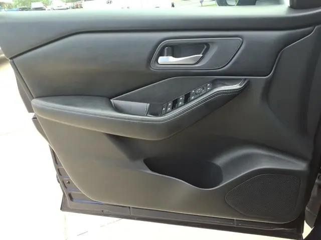 2025 Nissan Rogue SV FWD