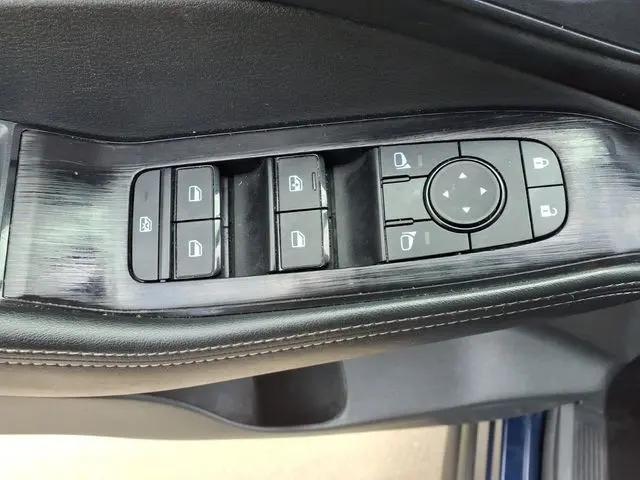 2025 Nissan Rogue SV FWD