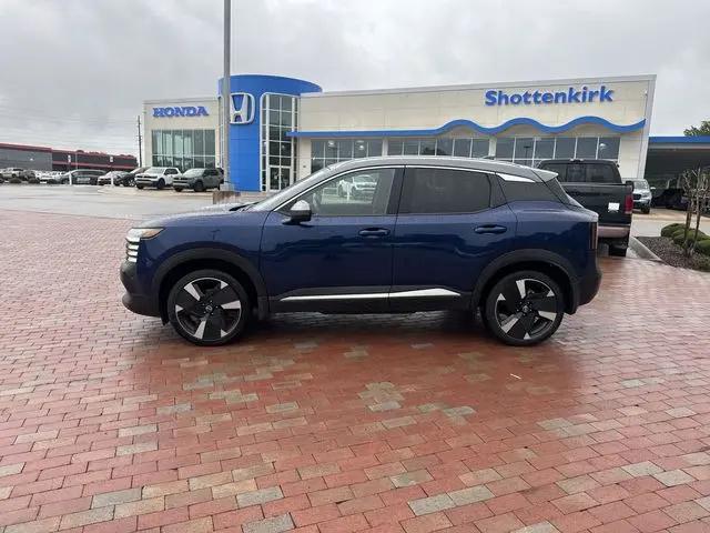 2025 Nissan Kicks SR FWD