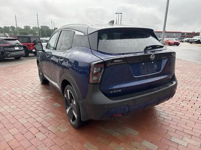 2025 Nissan Kicks SR FWD