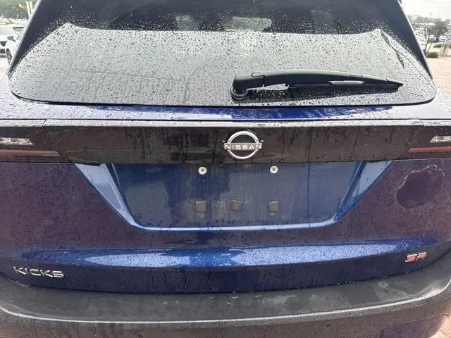 2025 Nissan Kicks SR FWD