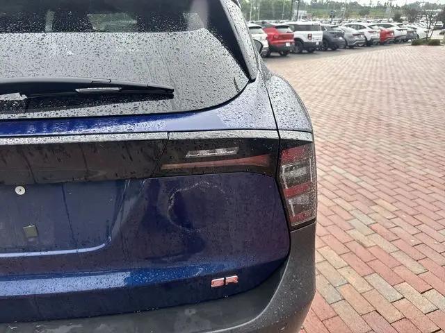 2025 Nissan Kicks SR FWD