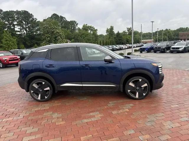 2025 Nissan Kicks SR FWD