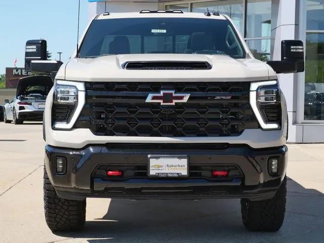2026 Chevrolet Silverado 2500HD Crew Cab, Standard Bed, XR2, 4WD