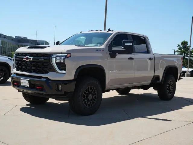 2026 Chevrolet Silverado 2500HD Crew Cab, Standard Bed, XR2, 4WD