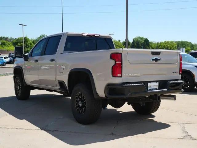 2026 Chevrolet Silverado 2500HD Crew Cab, Standard Bed, XR2, 4WD