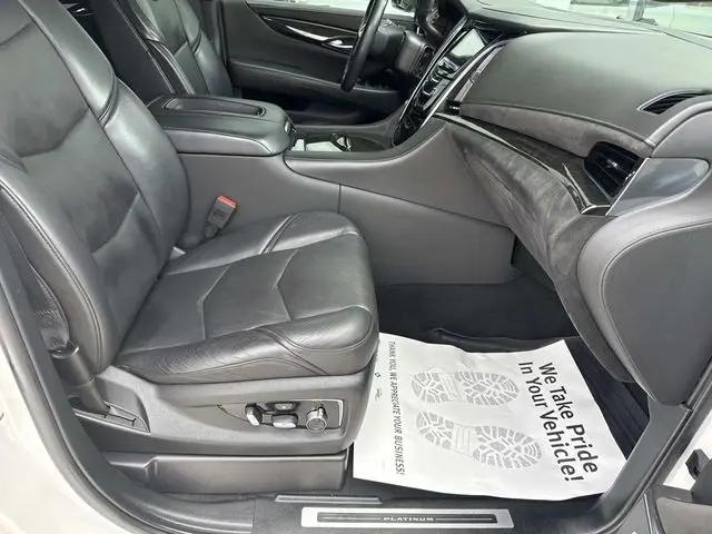 2020 Cadillac Escalade 4WD Platinum