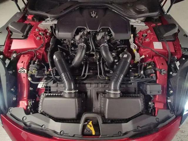 2026 Maserati GranCabrio Trofeo