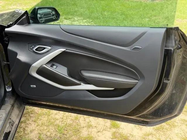 2023 Chevrolet Camaro RWD Coupe 2LT