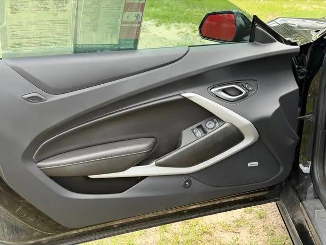 2023 Chevrolet Camaro RWD Coupe 2LT