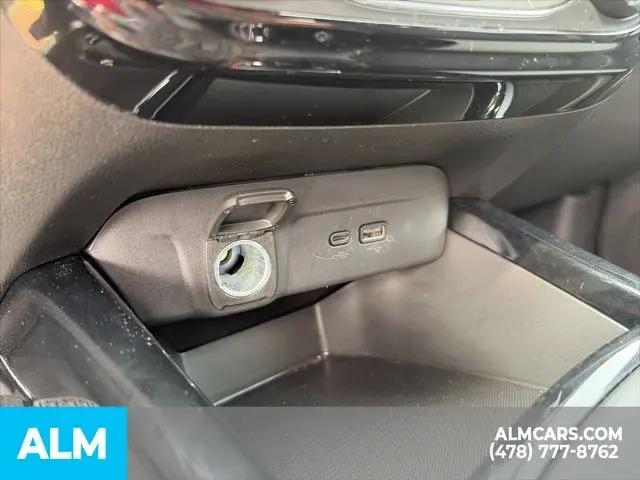 2025 Chevrolet Trax FWD LT