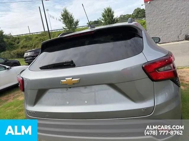 2025 Chevrolet Trax FWD LT