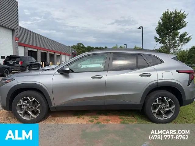 2025 Chevrolet Trax FWD LT