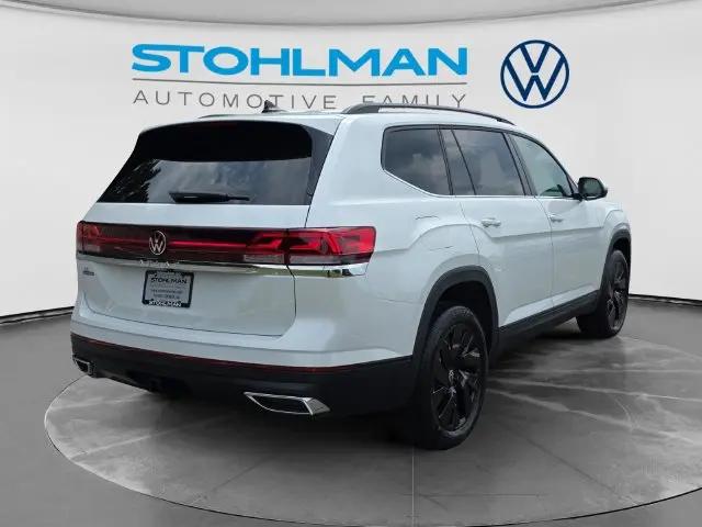 2026 Volkswagen Atlas SE with Technology