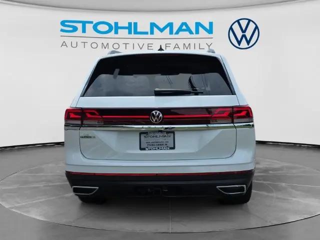 2026 Volkswagen Atlas SE with Technology