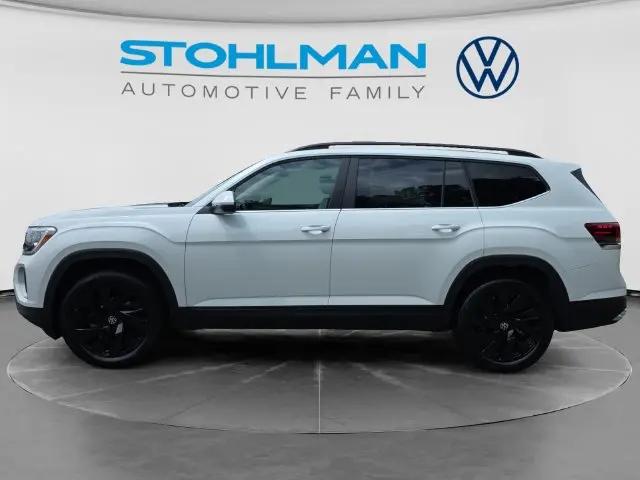 2026 Volkswagen Atlas SE with Technology